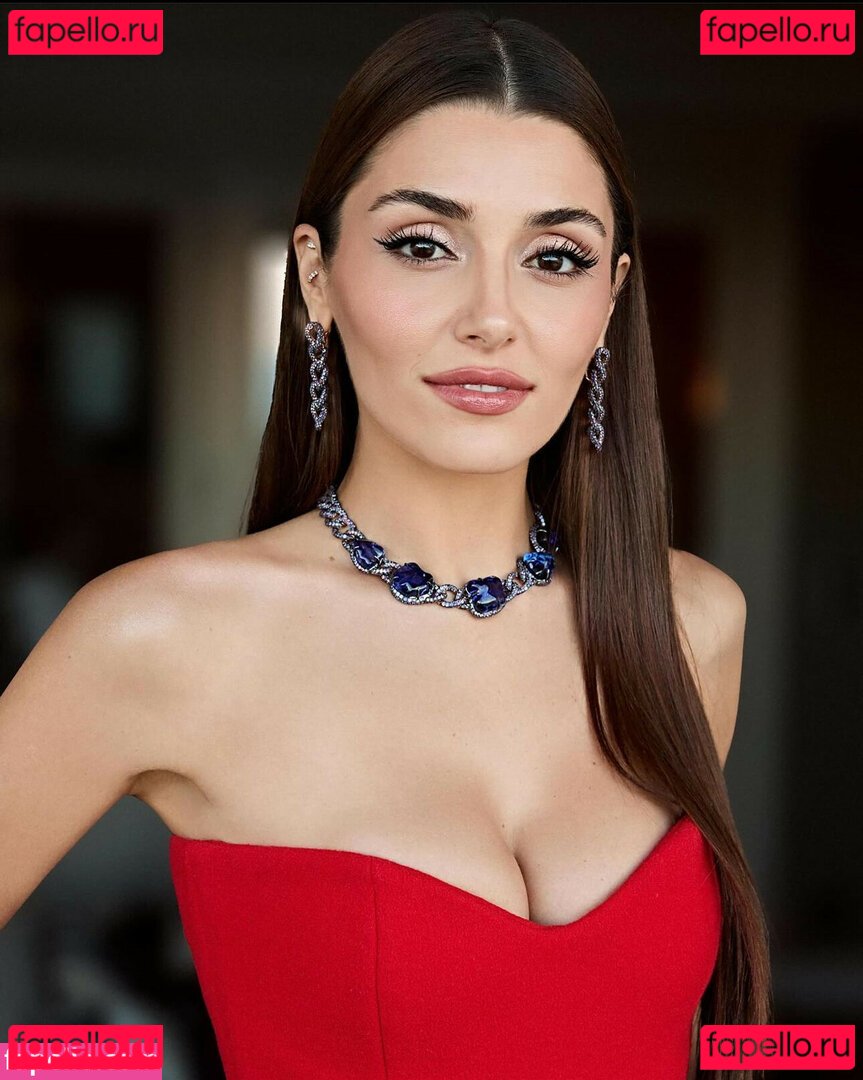 Hande Ercel / handemiyy Onlyfans Photo Gallery 