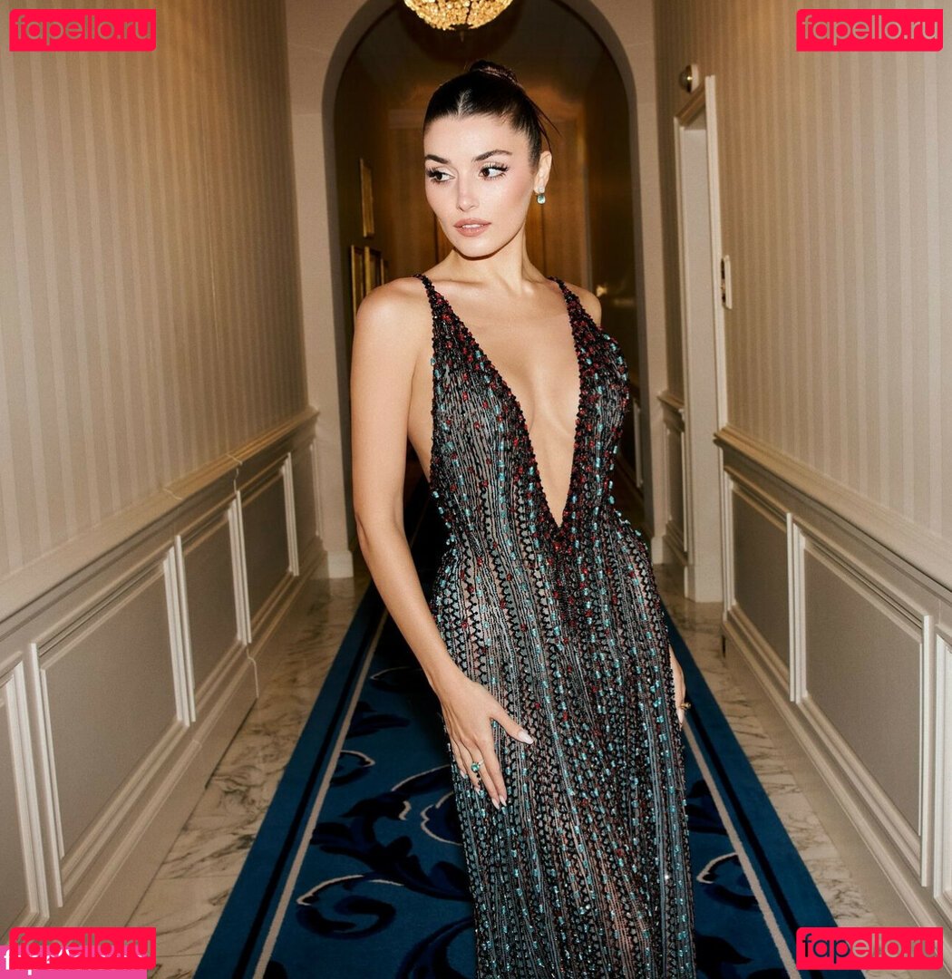 Hande Ercel / handemiyy Onlyfans Photo Gallery 