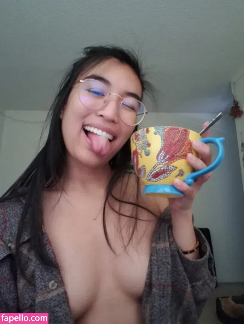 Ava Tran Onlyfans Photo Gallery 