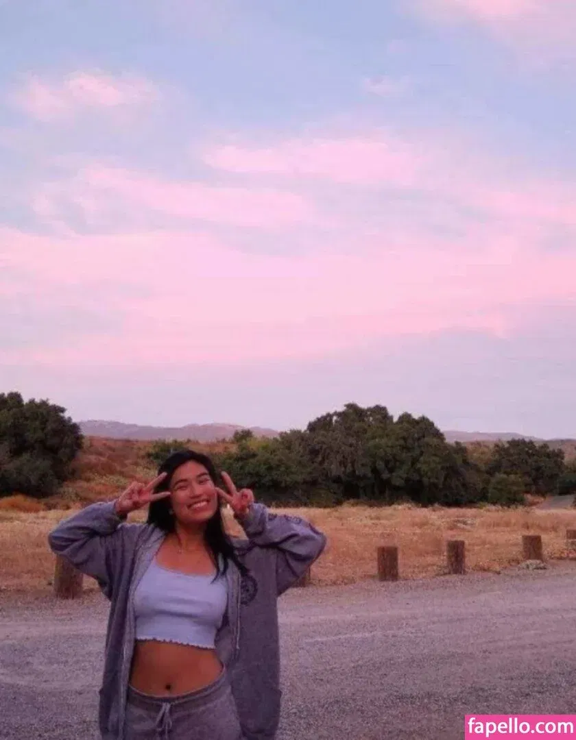 Ava Tran Onlyfans Photo Gallery 