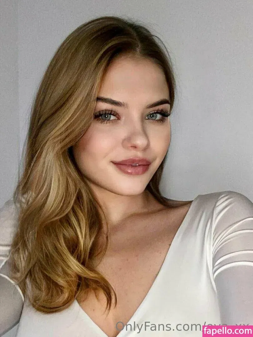 eva_xx Onlyfans Photo Gallery 