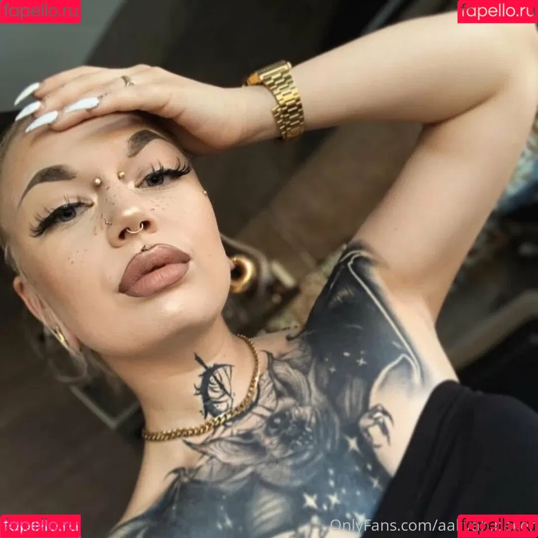 bat.gyal Onlyfans Photo Gallery 