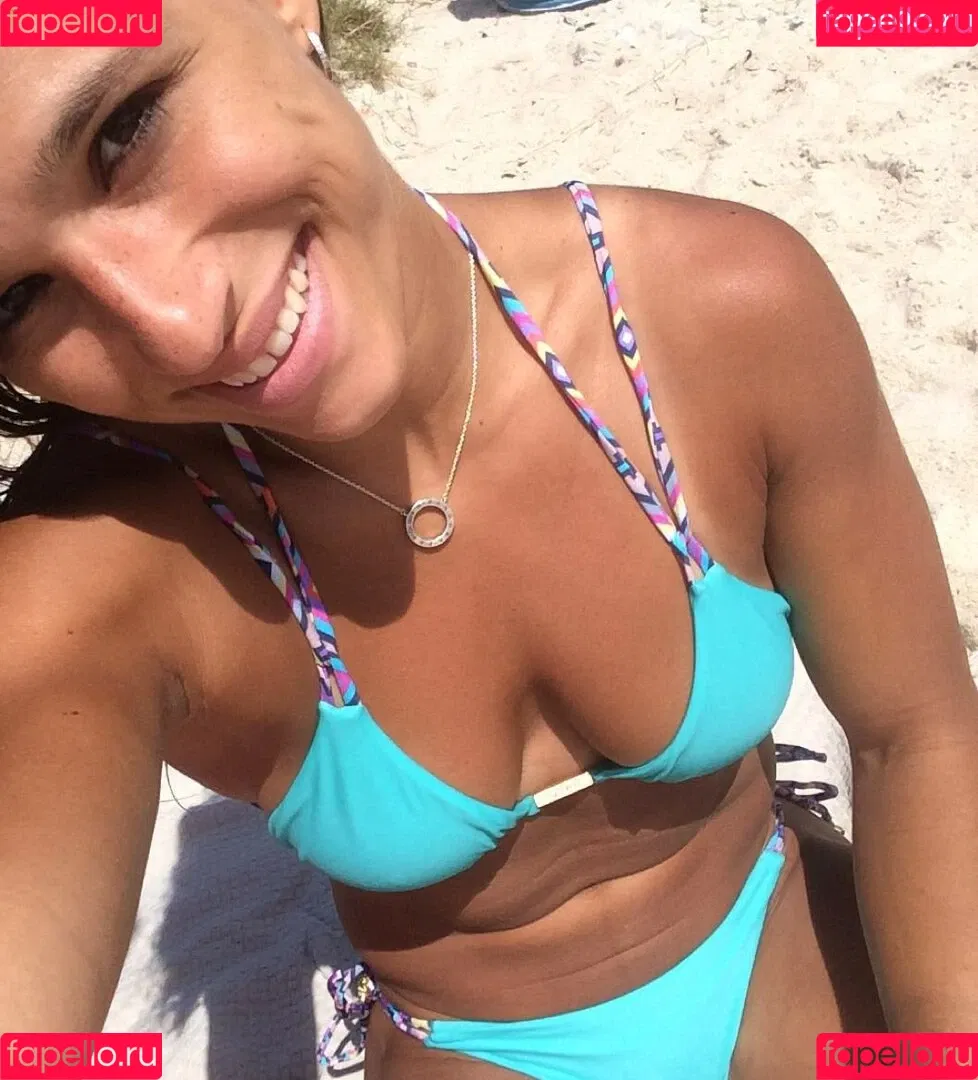 Jade Barbosa Onlyfans Photo Gallery 