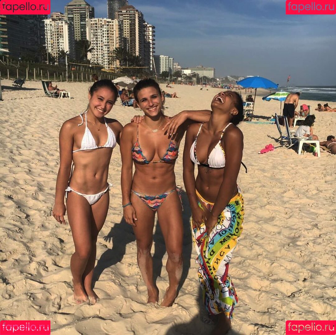 Jade Barbosa Onlyfans Photo Gallery 