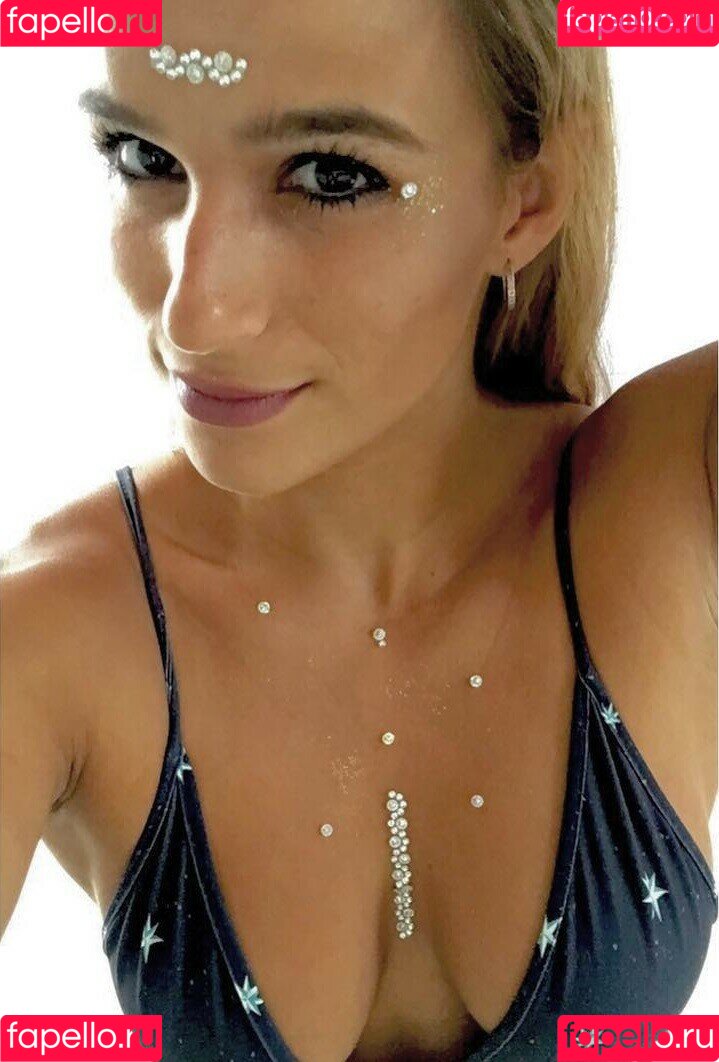 Jade Barbosa Onlyfans Photo Gallery 