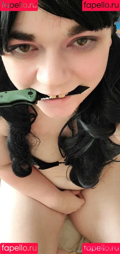 mistresskrissy95 Onlyfans Photo Gallery 
