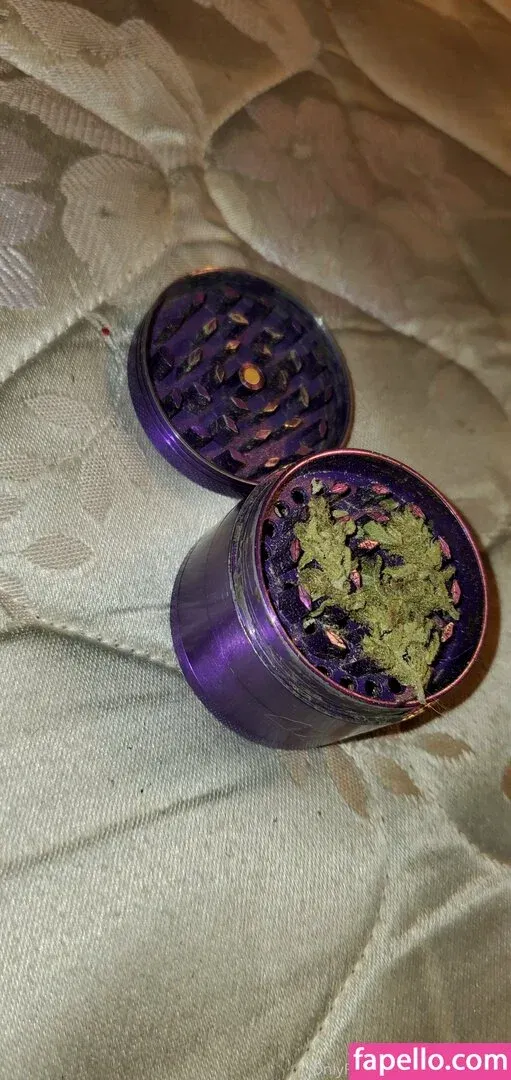 mistresskrissy95 Onlyfans Photo Gallery 