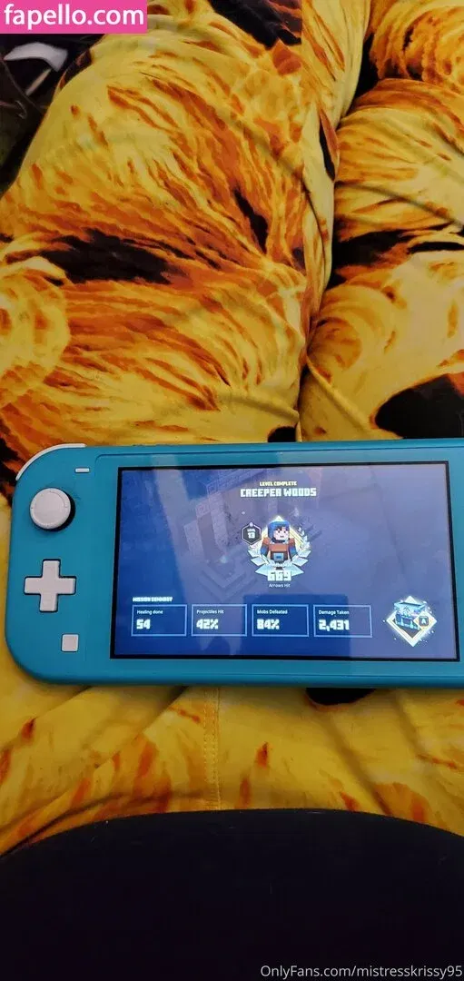 mistresskrissy95 Onlyfans Photo Gallery 