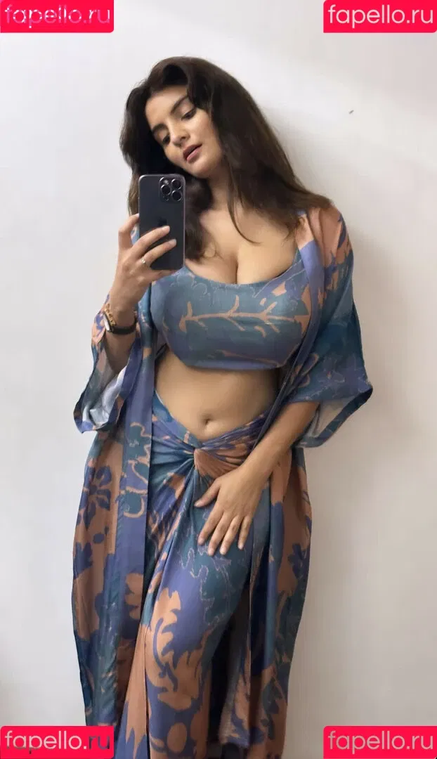 Anveshi Jain Onlyfans Photo Gallery 