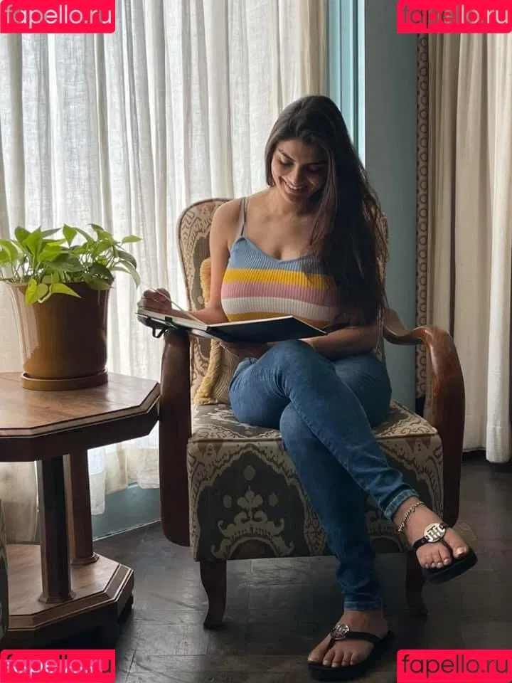 Anveshi Jain Onlyfans Photo Gallery 