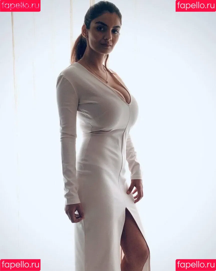 Anveshi Jain Onlyfans Photo Gallery 