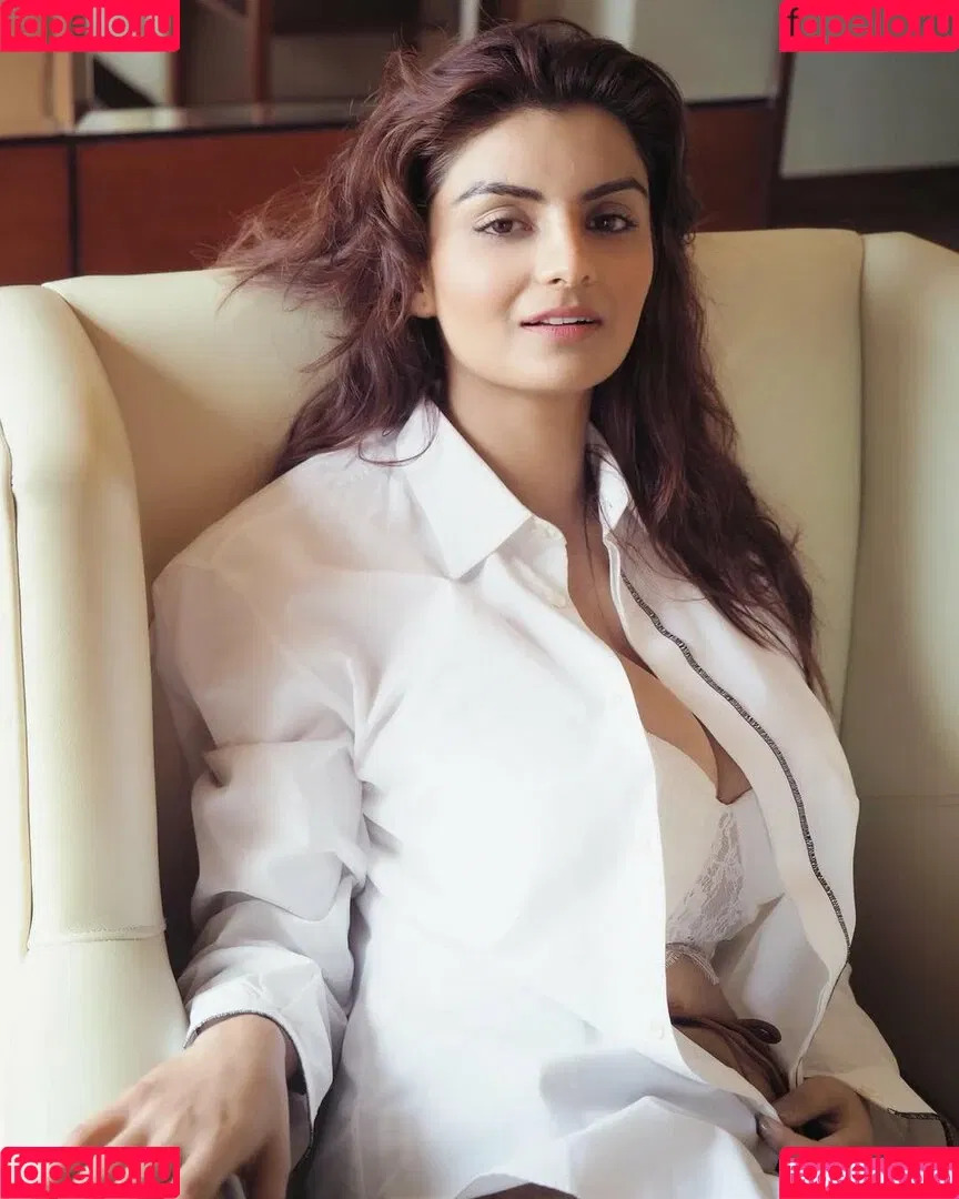 Anveshi Jain Onlyfans Photo Gallery 