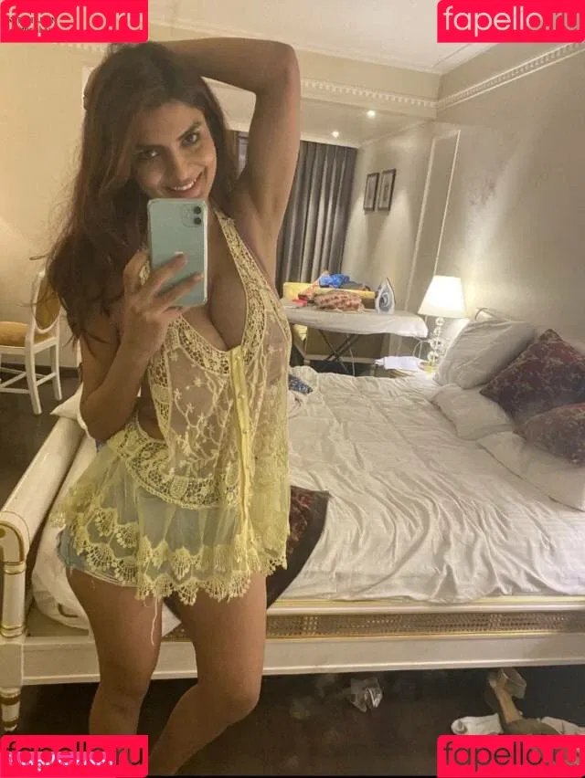 Anveshi Jain Onlyfans Photo Gallery 