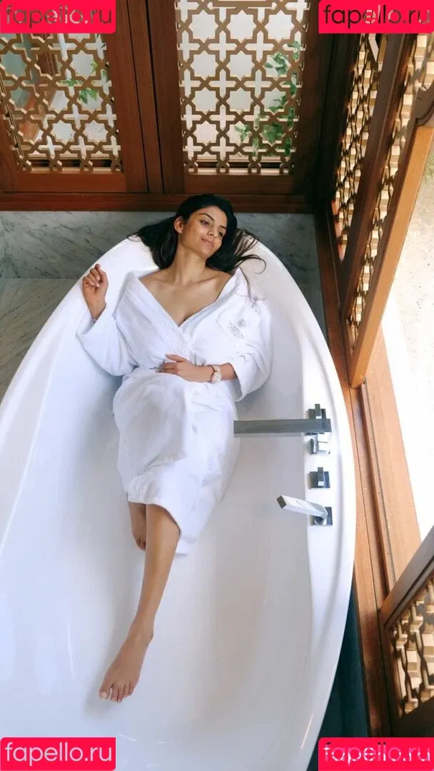 Anveshi Jain Onlyfans Photo Gallery 