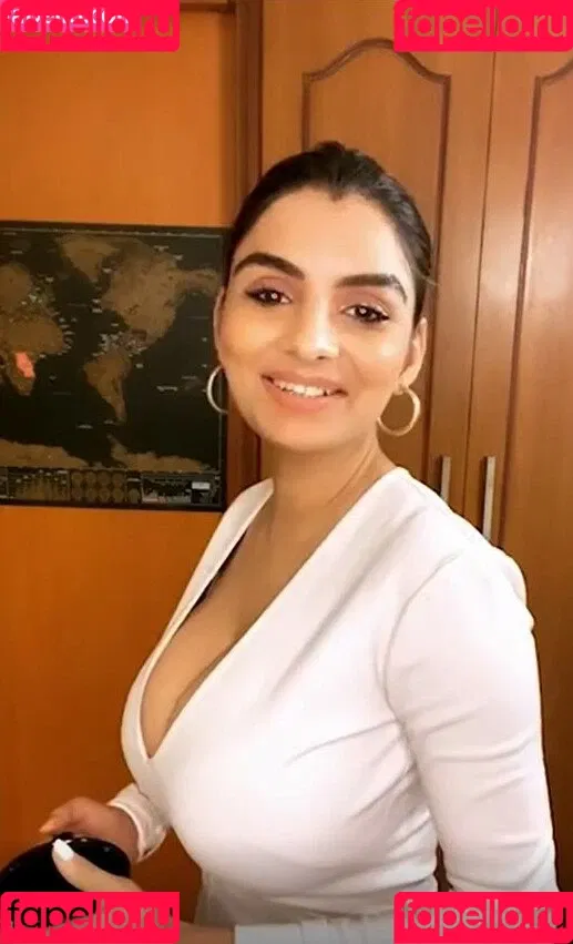 Anveshi Jain Onlyfans Photo Gallery 