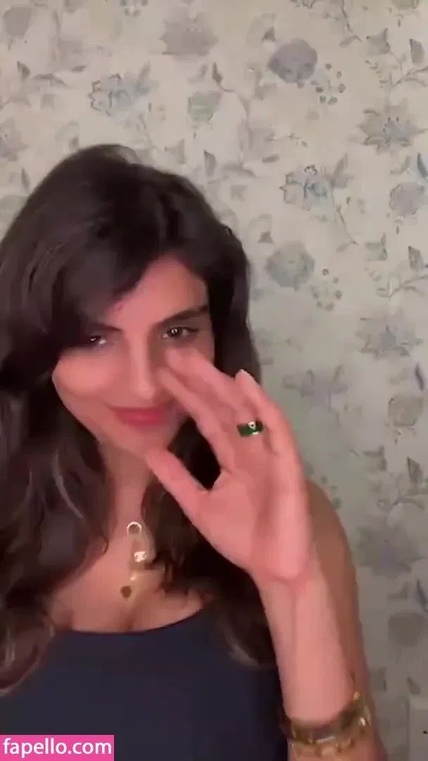 Anveshi Jain Onlyfans Photo Gallery 