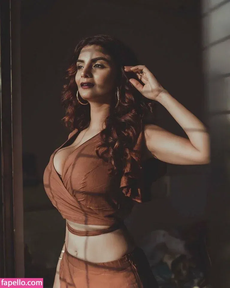 Anveshi Jain Onlyfans Photo Gallery 