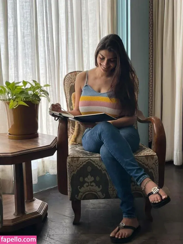 Anveshi Jain Onlyfans Photo Gallery 