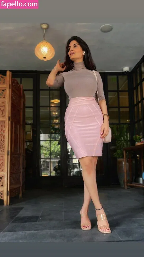 Anveshi Jain Onlyfans Photo Gallery 