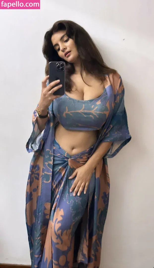 Anveshi Jain Onlyfans Photo Gallery 
