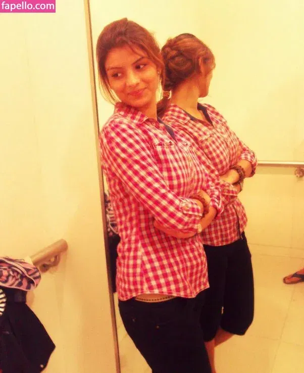 Anveshi Jain Onlyfans Photo Gallery 