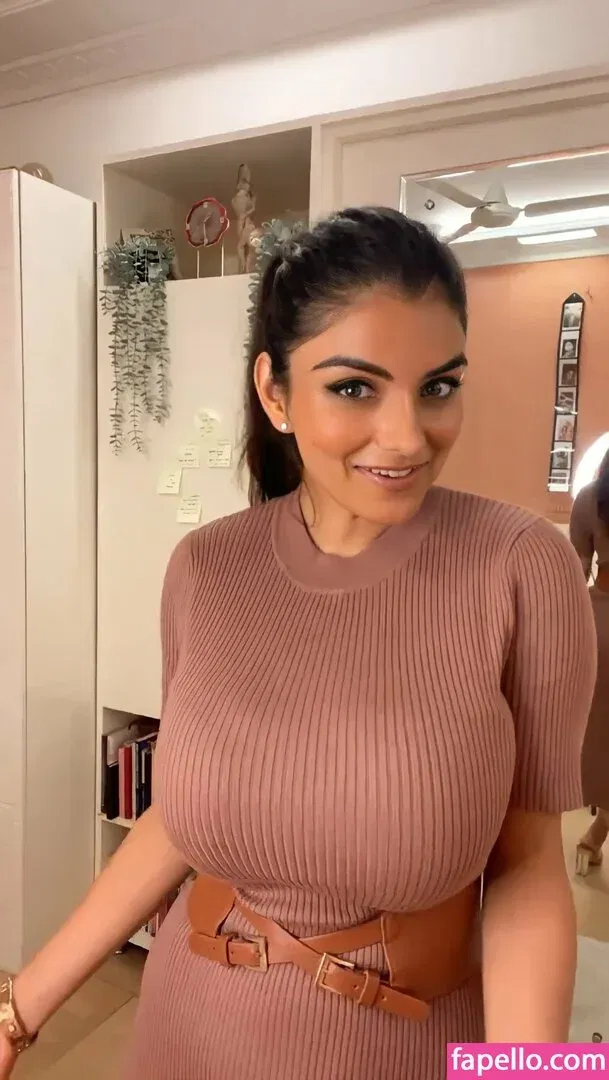 Anveshi Jain Onlyfans Photo Gallery 