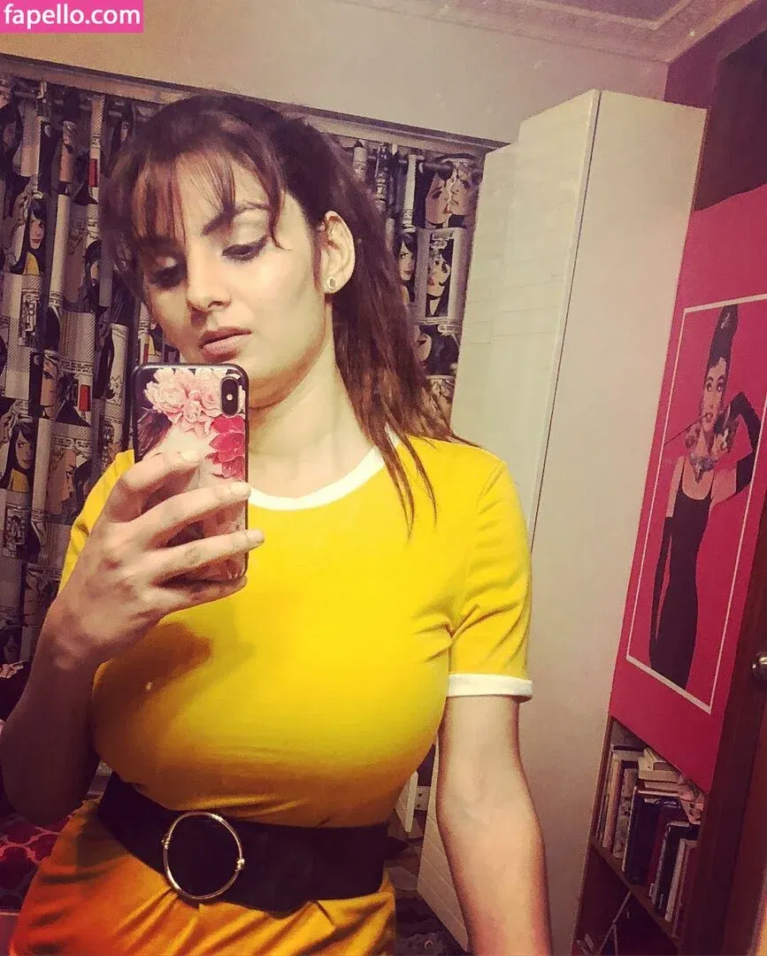 Anveshi Jain Onlyfans Photo Gallery 