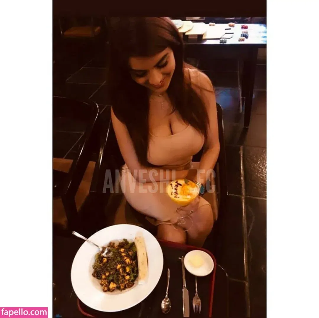 Anveshi Jain Onlyfans Photo Gallery 