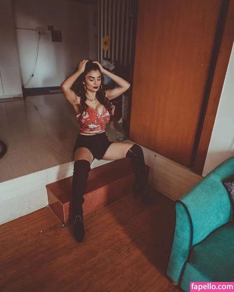 Anveshi Jain Onlyfans Photo Gallery 