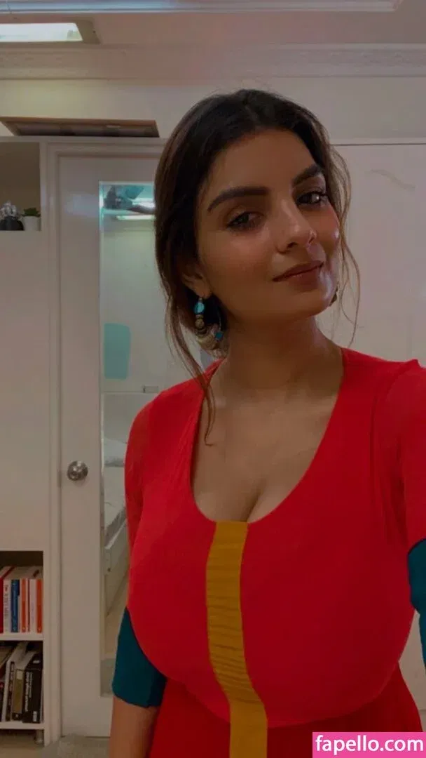 Anveshi Jain Onlyfans Photo Gallery 