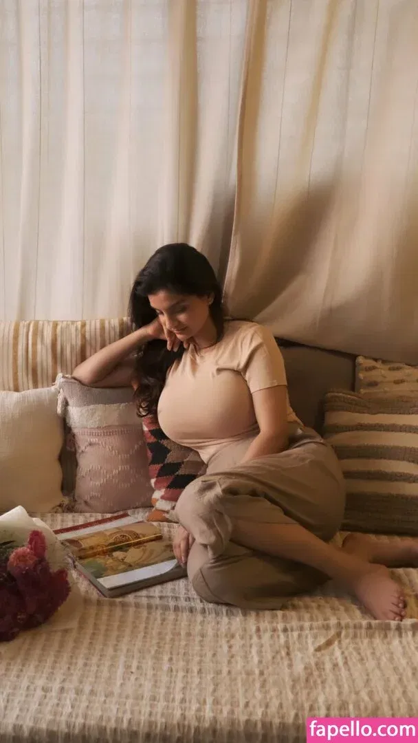 Anveshi Jain Onlyfans Photo Gallery 