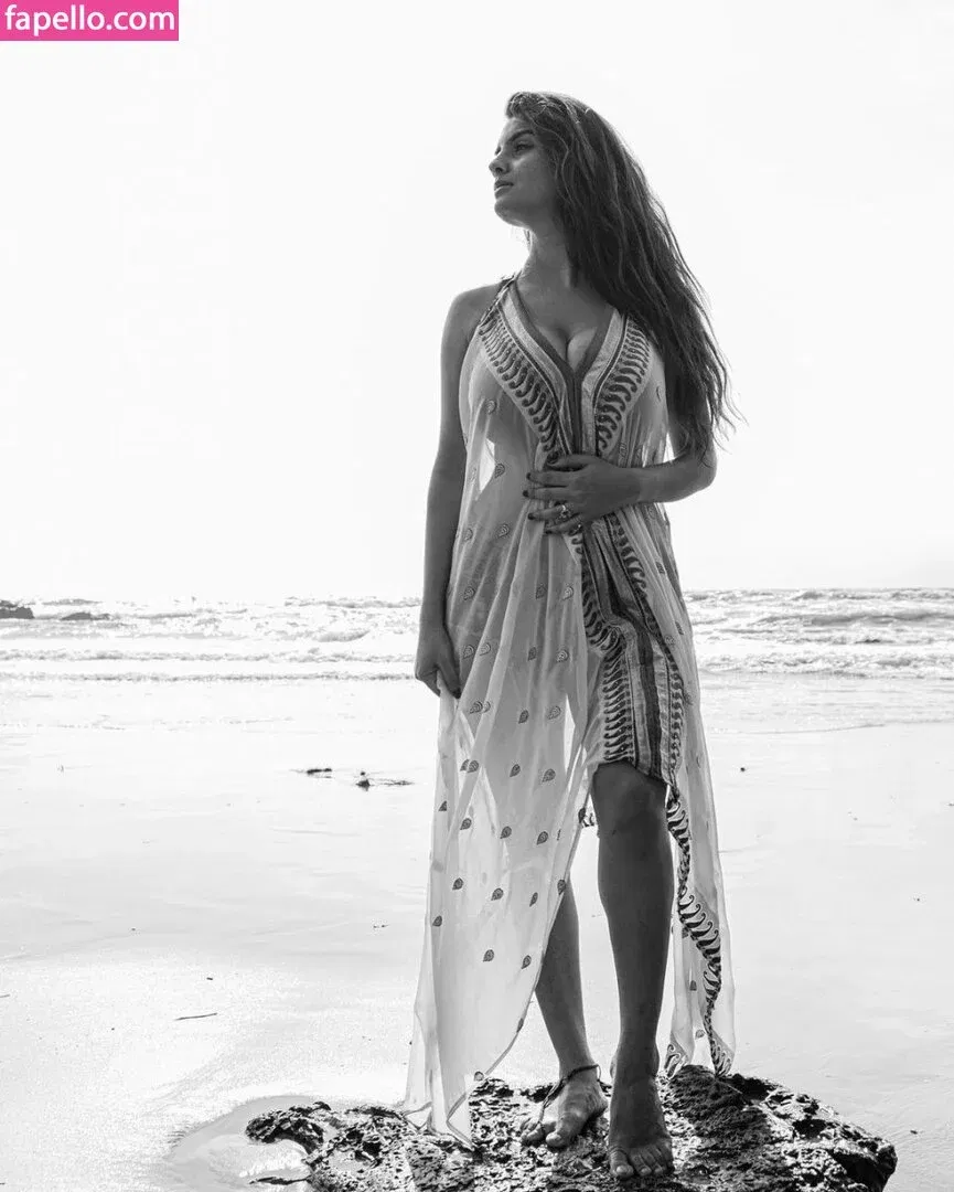 Anveshi Jain Onlyfans Photo Gallery 