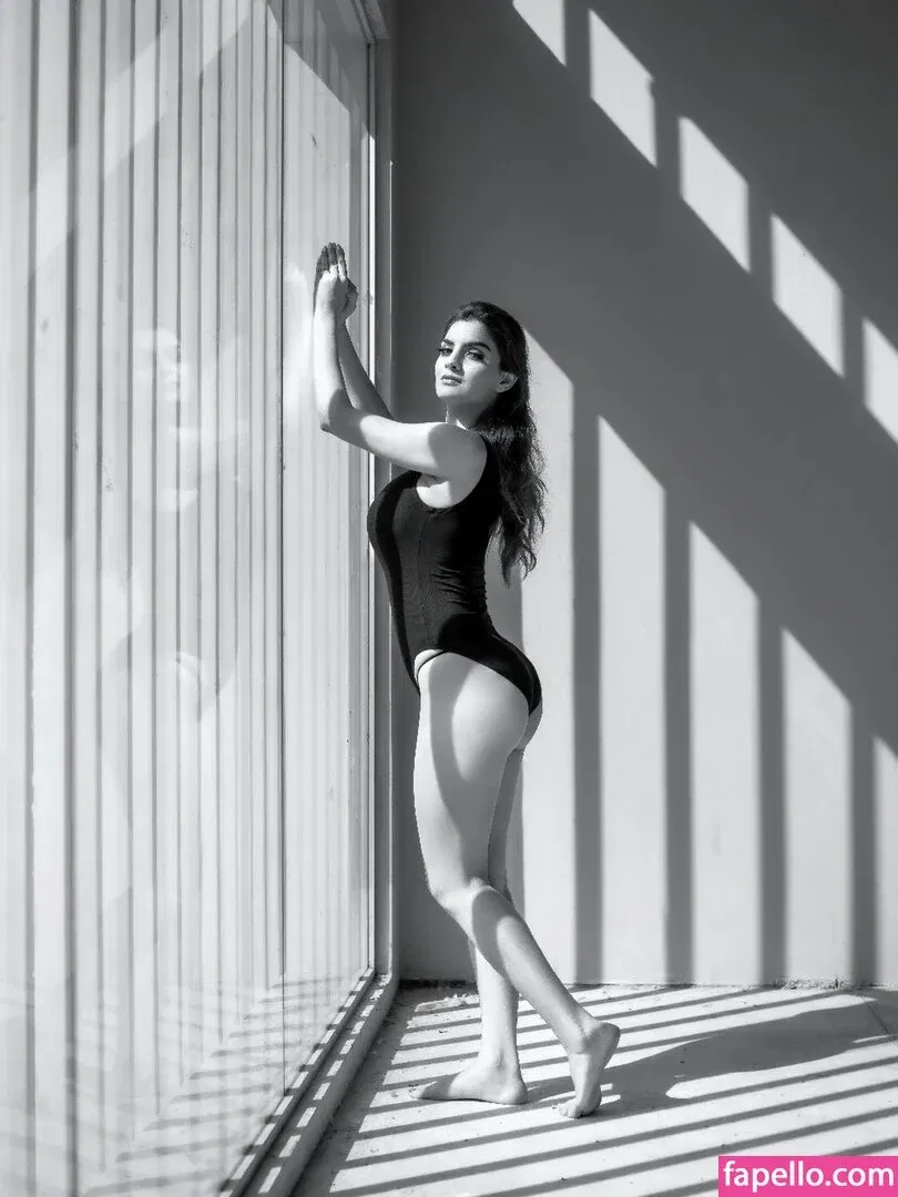 Anveshi Jain Onlyfans Photo Gallery 