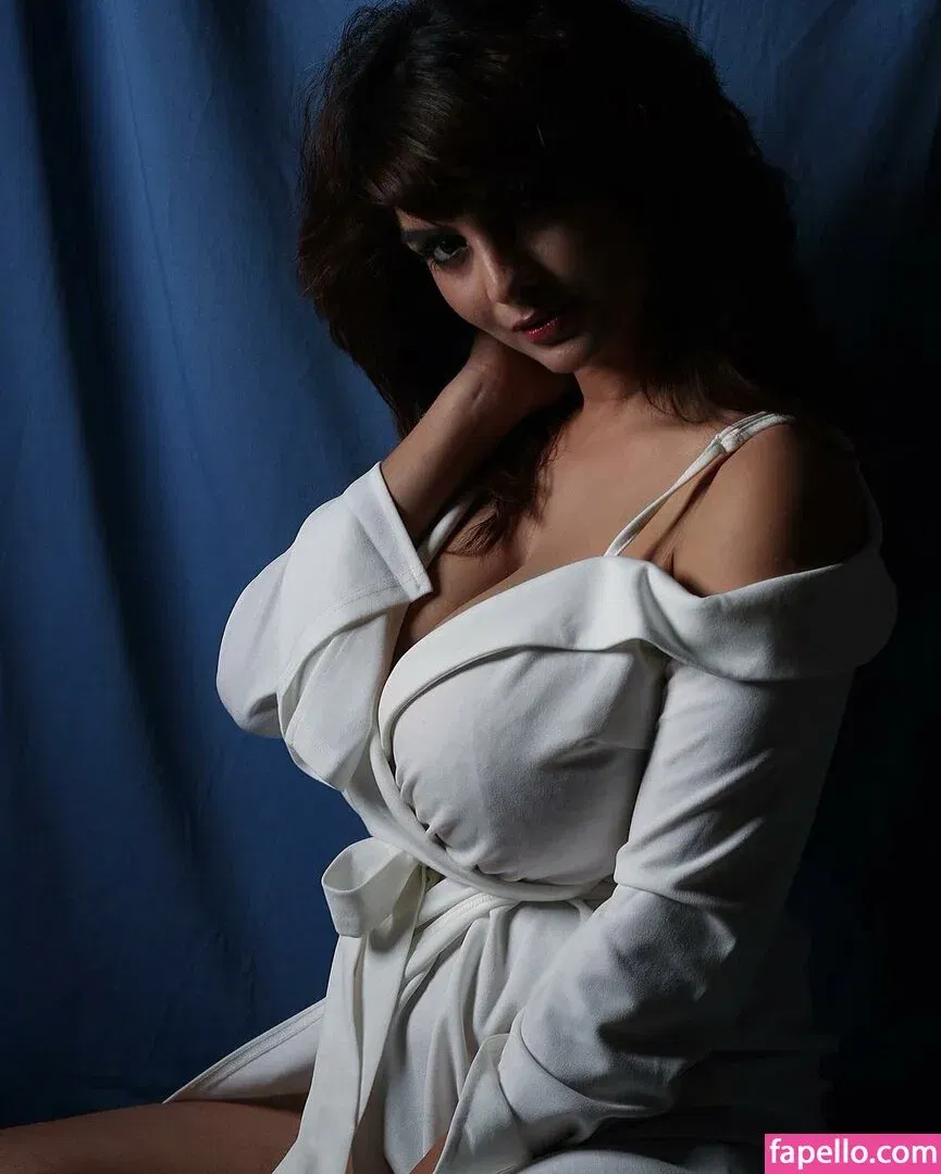 Anveshi Jain Onlyfans Photo Gallery 