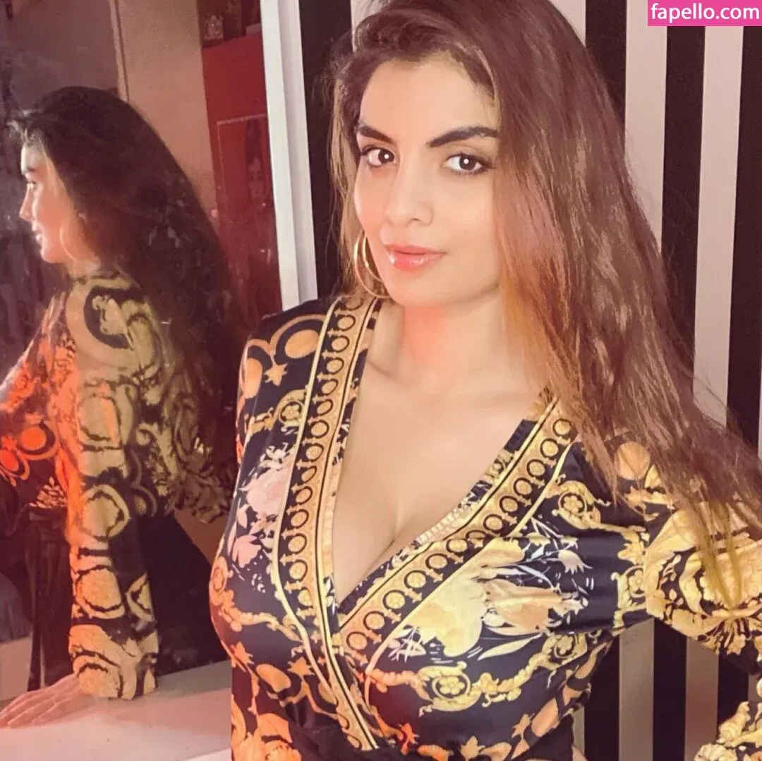 Anveshi Jain Onlyfans Photo Gallery 