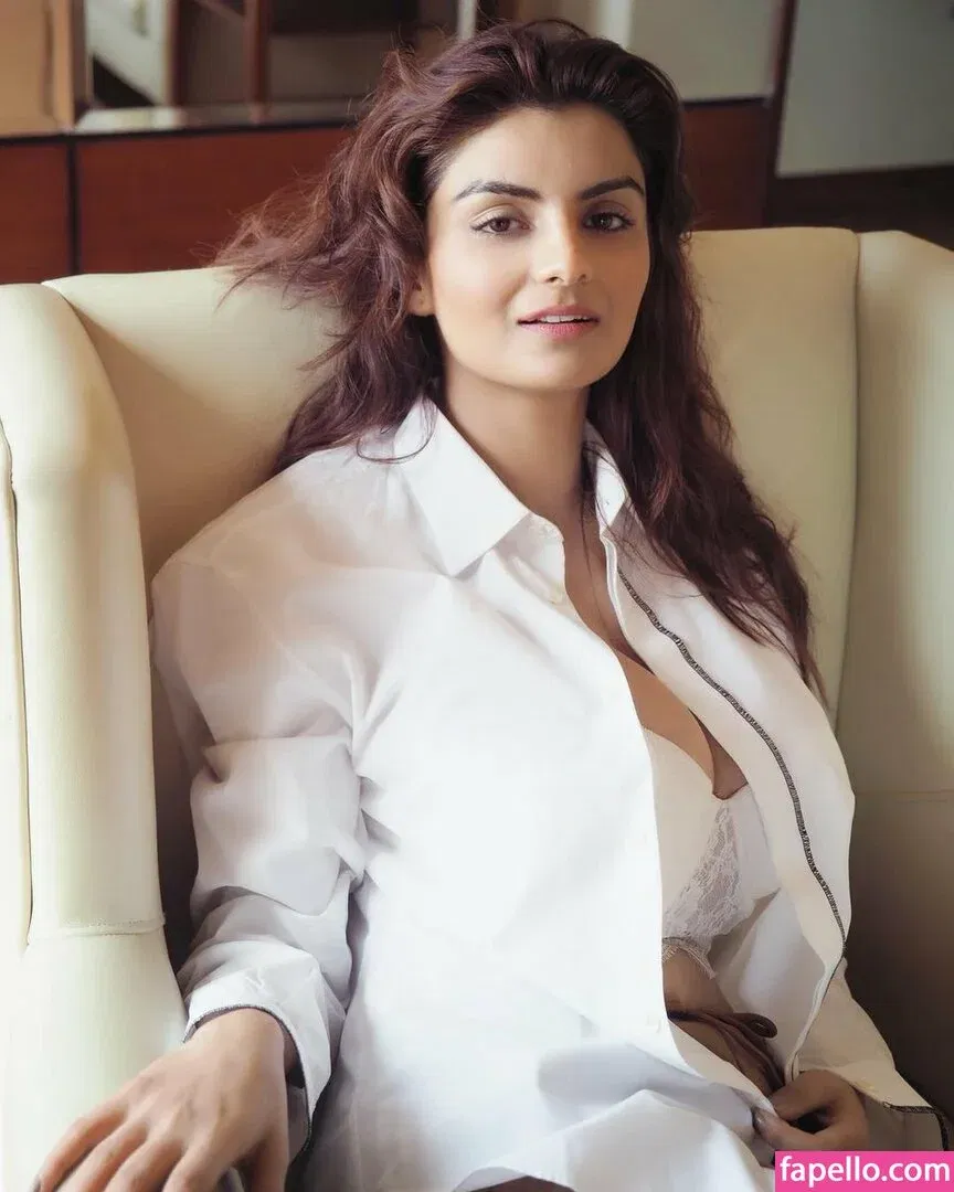 Anveshi Jain Onlyfans Photo Gallery 