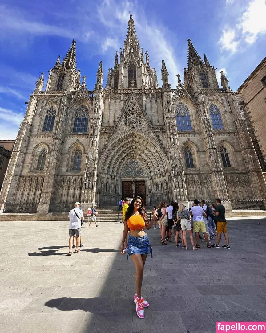 Anveshi Jain Onlyfans Photo Gallery 