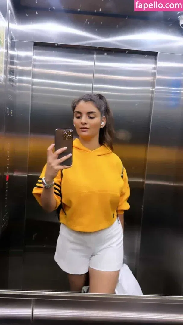 Anveshi Jain Onlyfans Photo Gallery 