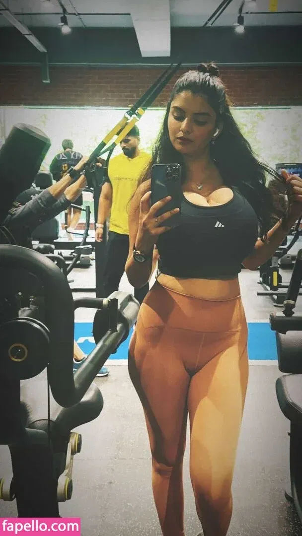 Anveshi Jain Onlyfans Photo Gallery 