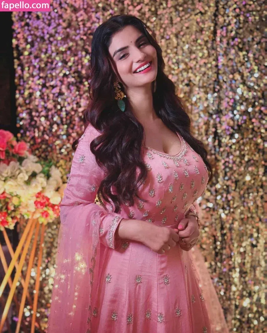 Anveshi Jain Onlyfans Photo Gallery 