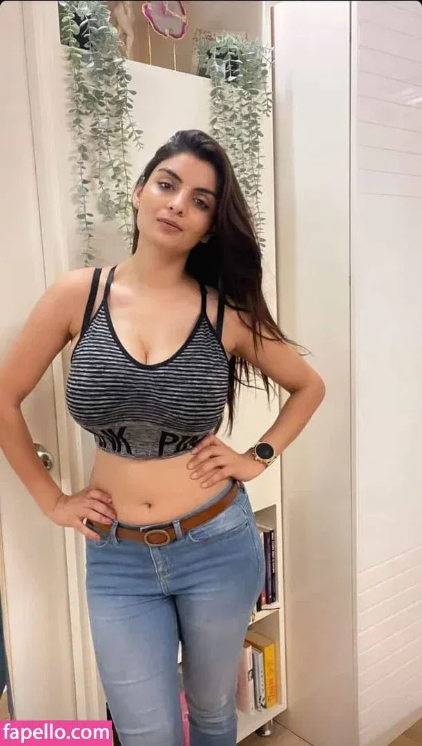 Anveshi Jain Onlyfans Photo Gallery 
