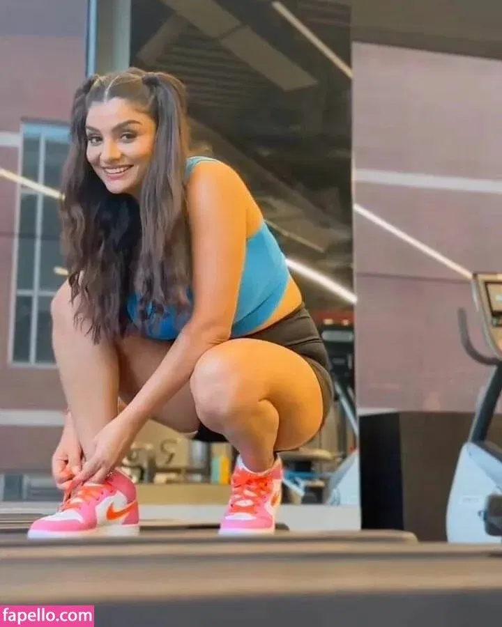 Anveshi Jain Onlyfans Photo Gallery 