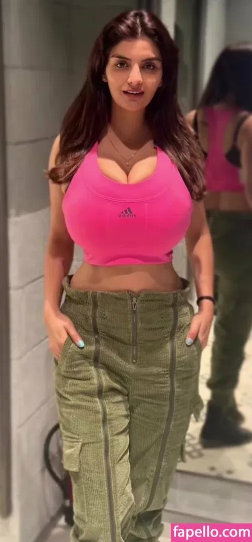 Anveshi Jain Onlyfans Photo Gallery 