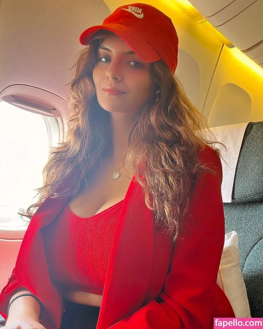 Anveshi Jain Onlyfans Photo Gallery 