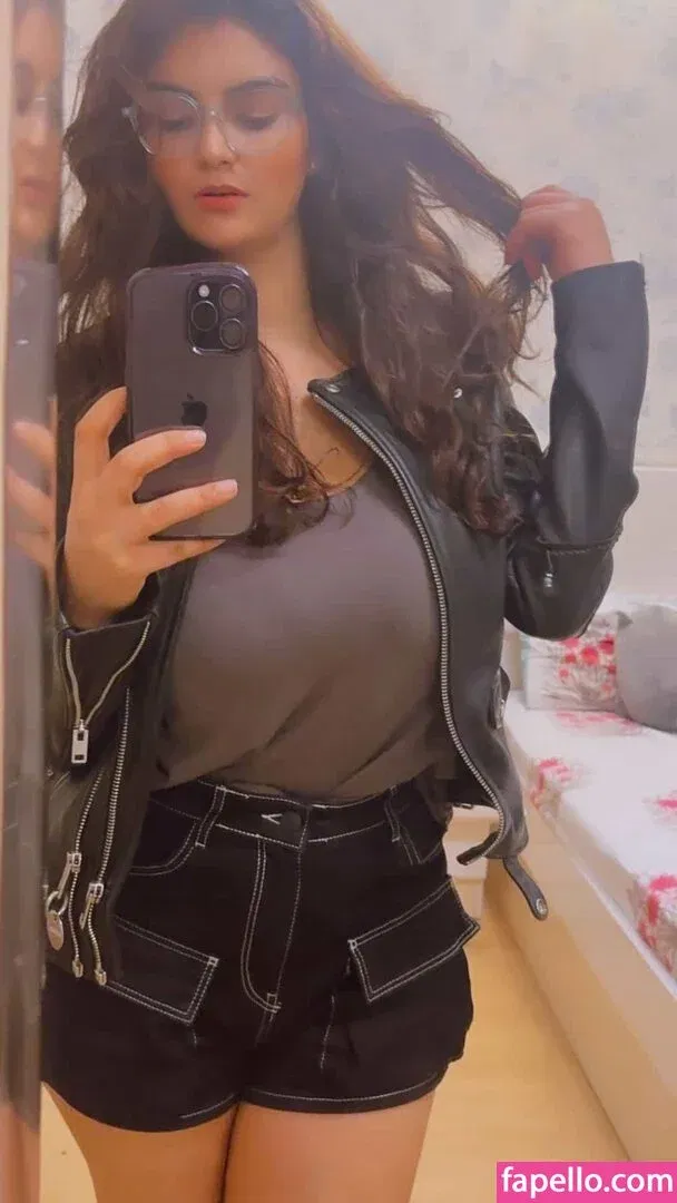 Anveshi Jain Onlyfans Photo Gallery 