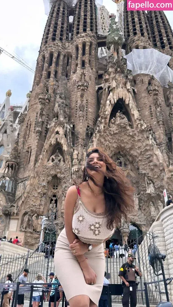 Anveshi Jain Onlyfans Photo Gallery 