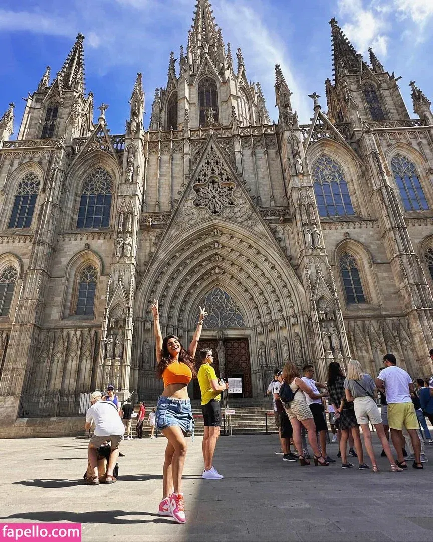 Anveshi Jain Onlyfans Photo Gallery 