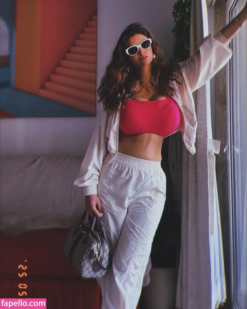 Anveshi Jain Onlyfans Photo Gallery 