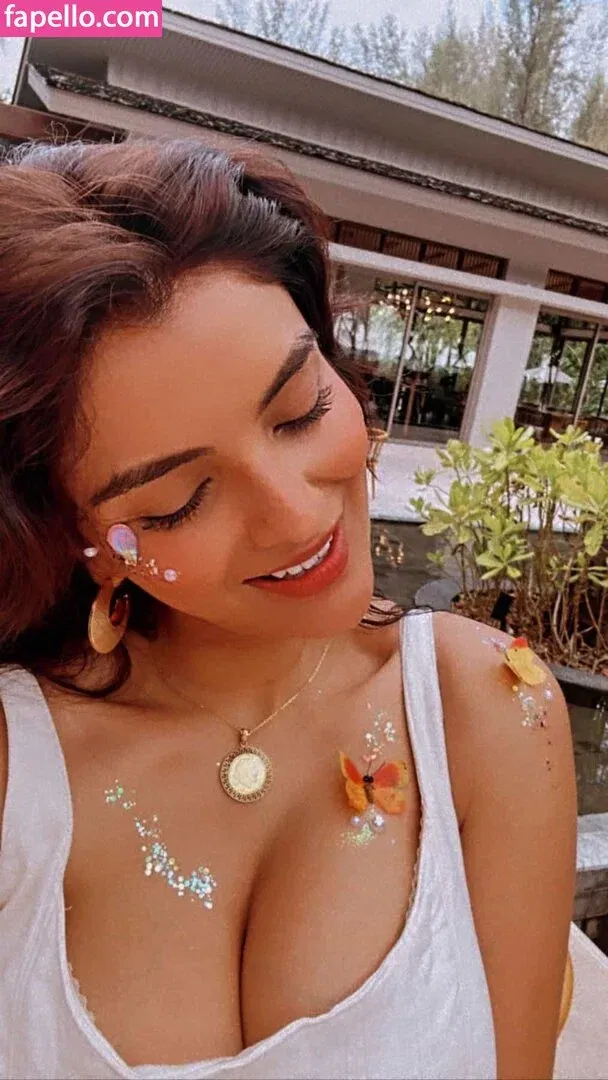 Anveshi Jain Onlyfans Photo Gallery 