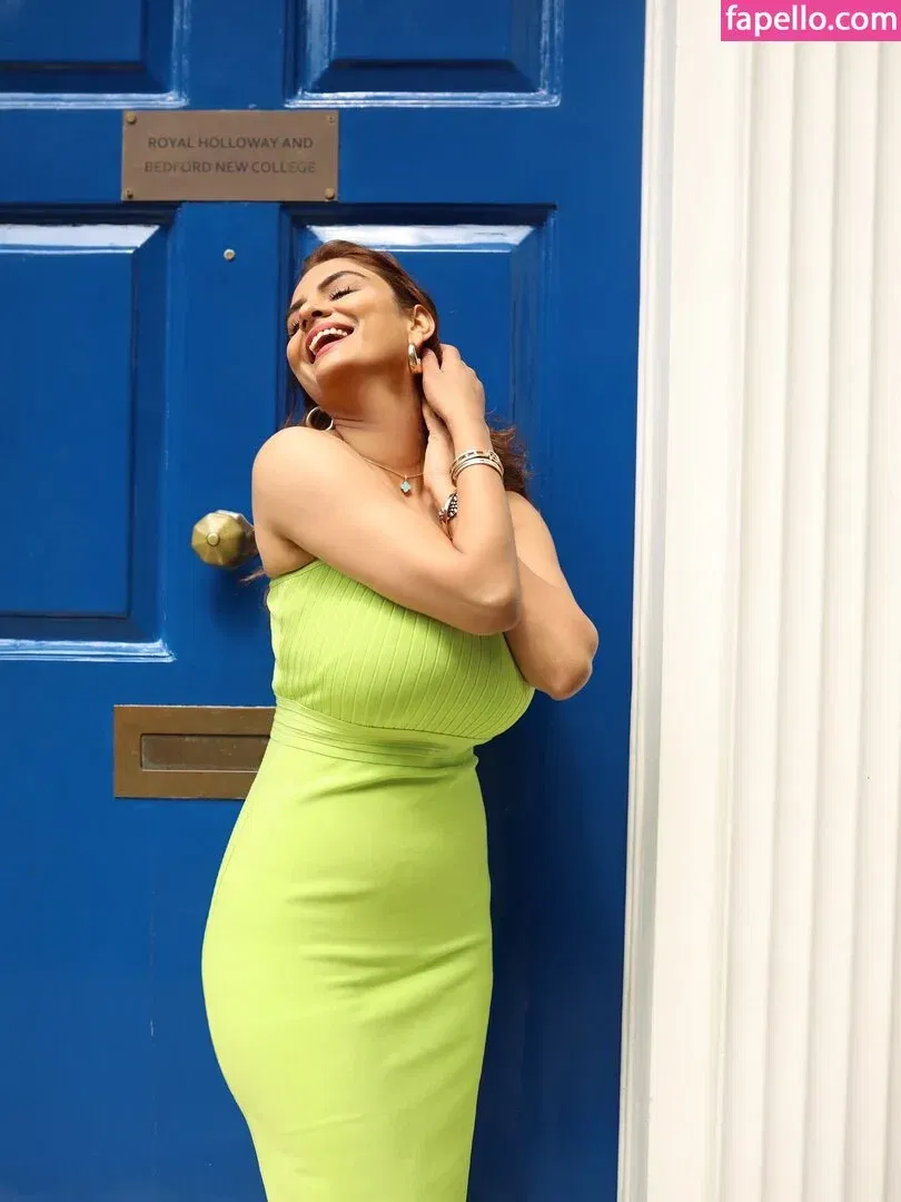 Anveshi Jain Onlyfans Photo Gallery 